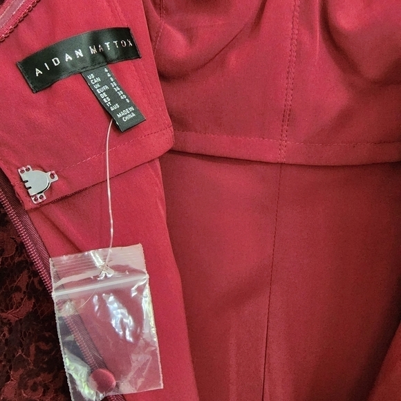 NWT Aidan Mattox Red Burgundy Lace Dress Size 4 - Picture 14 of 14